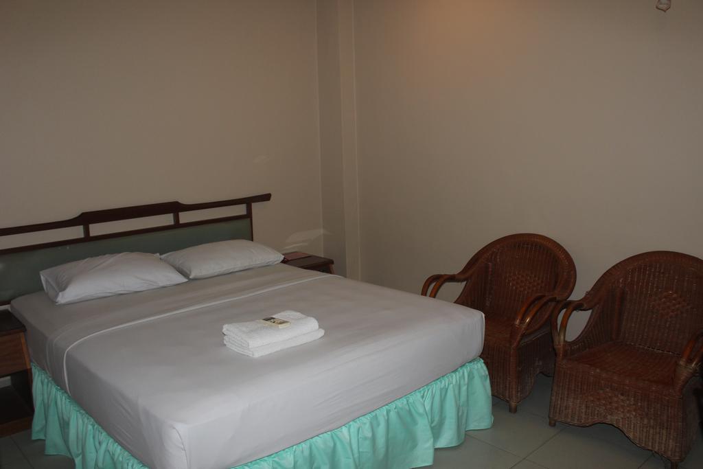 Batam Star Hotel Zimmer foto